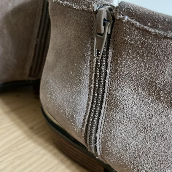 Lucky ankle booties size 6 tan brown - Picture 7 of 16